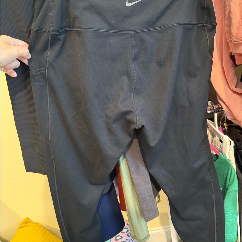 Nike black Performance Leggings Euc